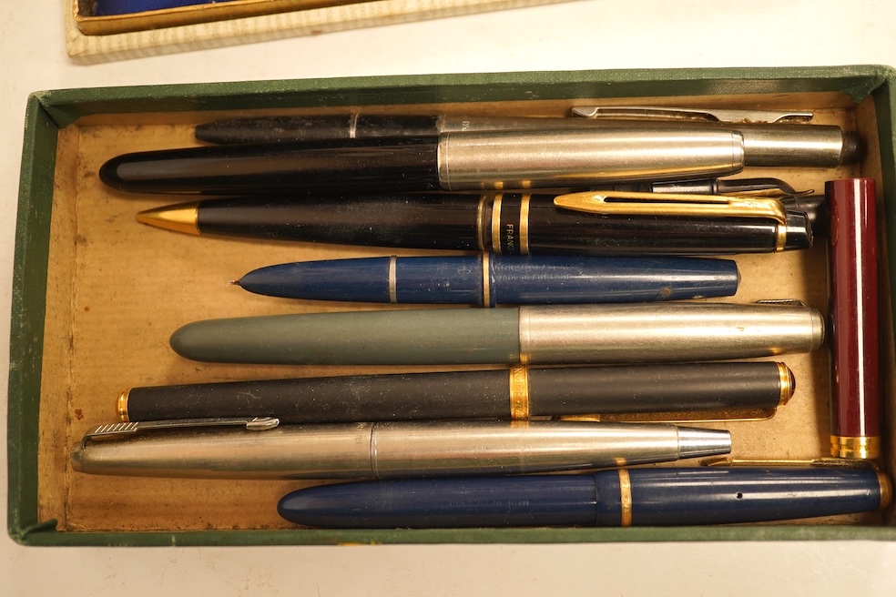A collection of mostly fountain pens to include Parker and Sheaffer